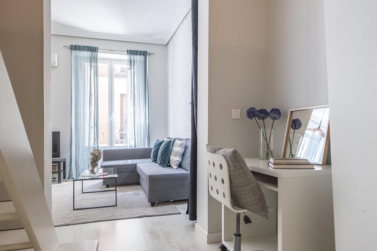 Plaza De Cibeles Appartement Madrid Buitenkant foto