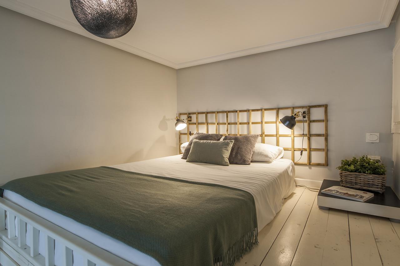 Plaza De Cibeles Appartement Madrid Buitenkant foto