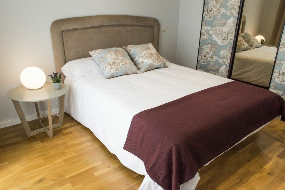 Plaza De Cibeles Appartement Madrid Buitenkant foto